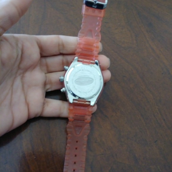 Watch - Picture 5 of 7